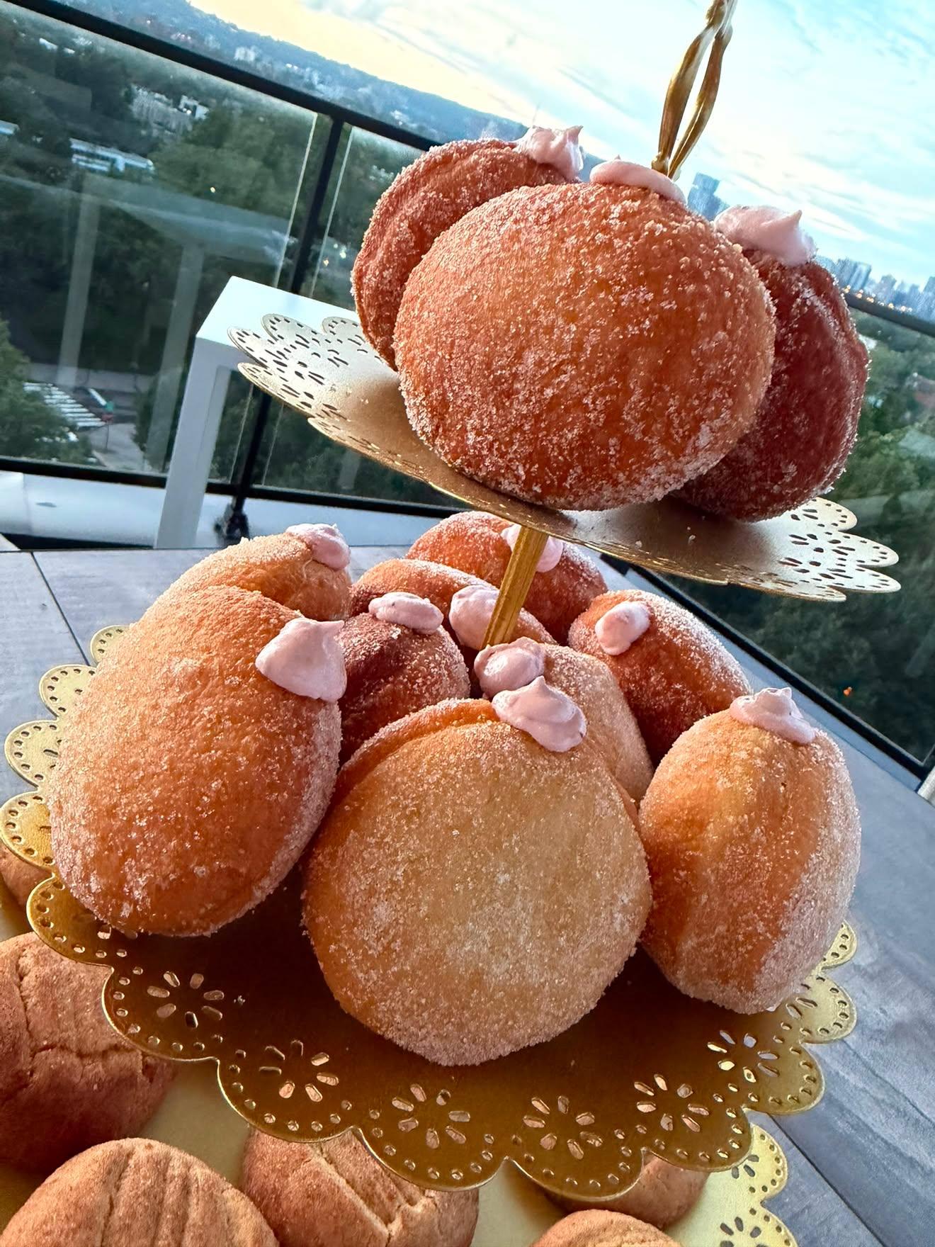 Pink cream bomboloni
